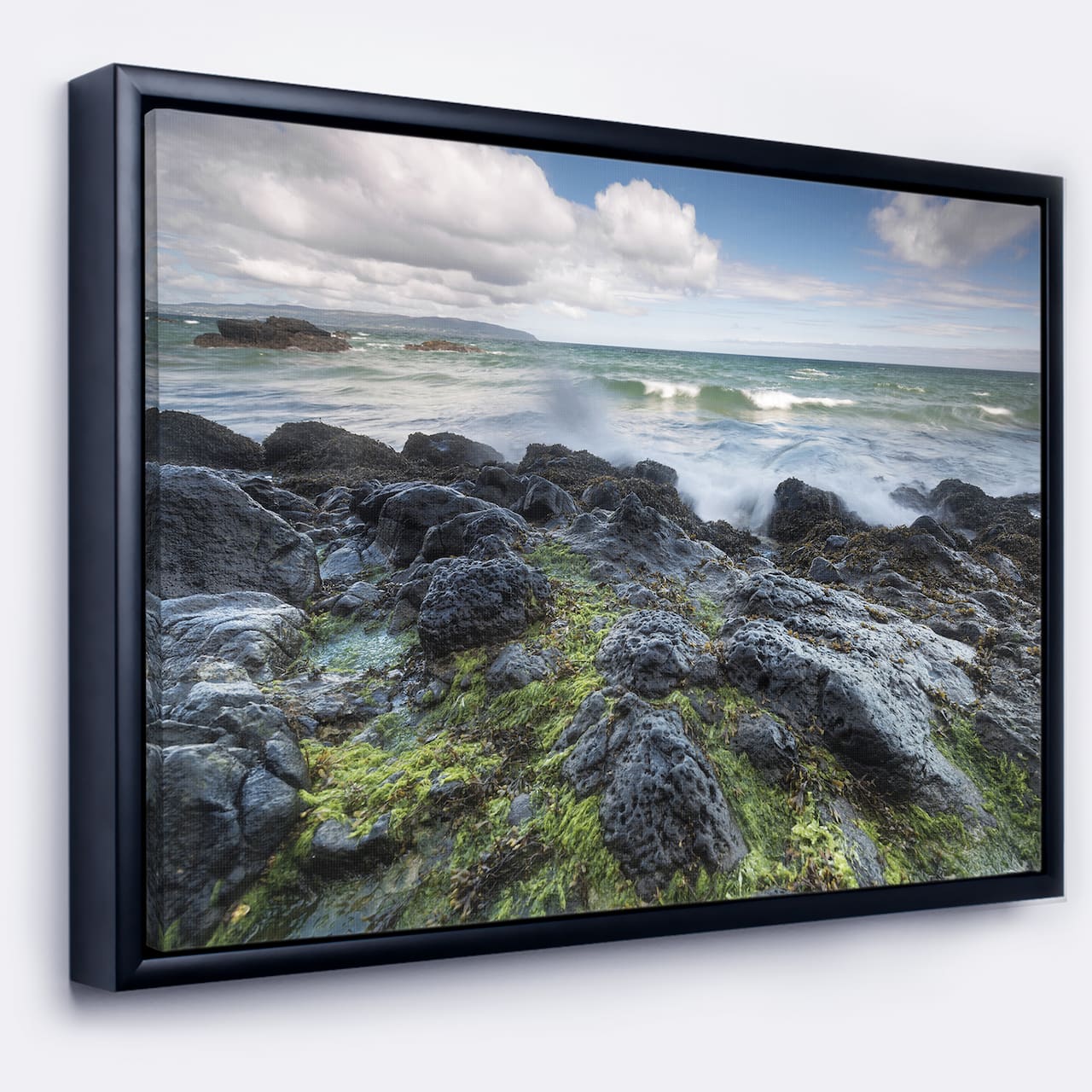 Designart - Rocky North Ireland - Seashore Photography Canvas Art Print in Black Frame
